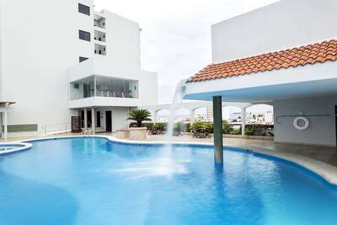 DoubleTree by Hilton Hotel Veracruz, Pool