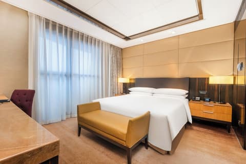 Shanghai QILU Hotel, Room