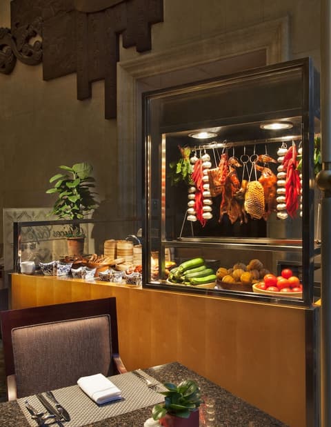 Courtyard by Marriott Shanghai Pudong, Dining