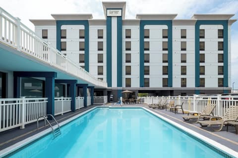 Garner Hotel Virginia Beach North by IHG, Pool