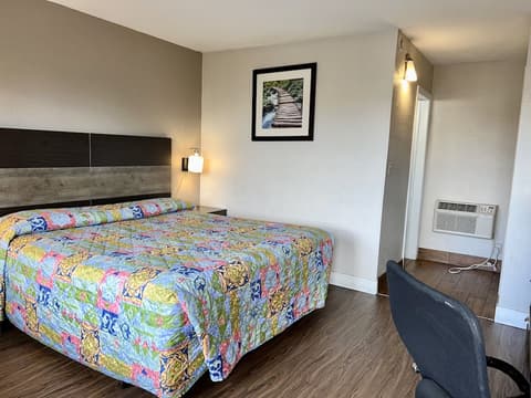 Americas Best Inn and Suites Fort Lauderdale North, Room