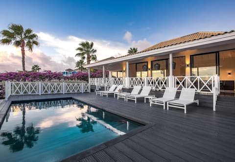 Papagayo Beach Resort, Private pool