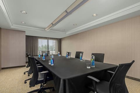 Springhill Suites Minneapolis St Louis Park by Marriott, Meeting facility