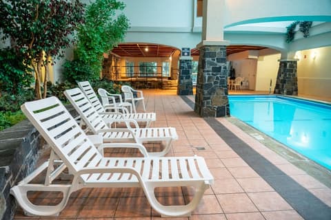 Rundlestone Lodge, Indoor pool