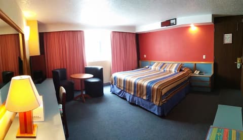 Segovia Regency Hotel, Room