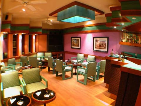 Segovia Regency Hotel, Bar (on property)