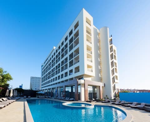 TRYP by Wyndham Lisboa Caparica Mar, Outdoor pool