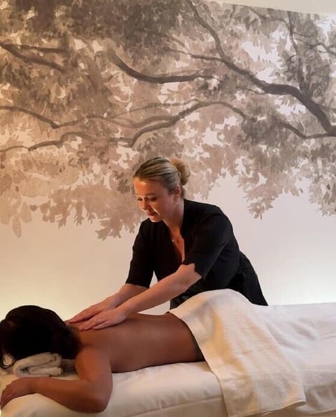 Hotel Le Cardinal, Massage