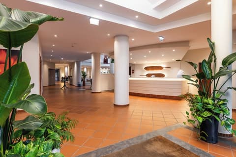 Pestana Ocean Bay Resort, Reception