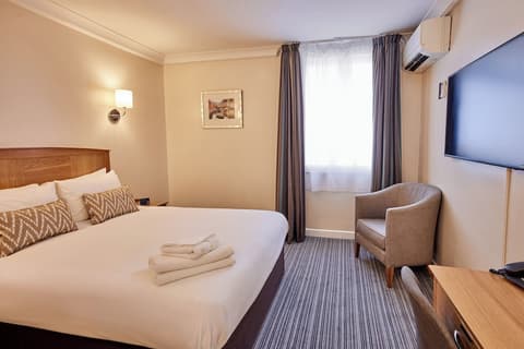 Thistle London Heathrow Terminal 5, Room