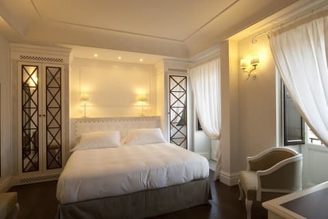 Villa Athena Resort, Room