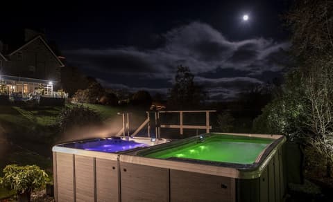 Duisdale House Hotel, Outdoor spa tub