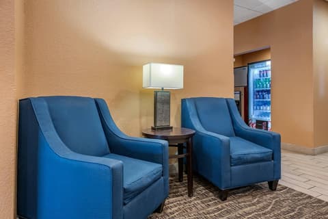 Comfort Inn & Suites Orlando North, Lobby