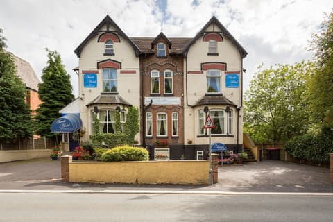The Ascott, Front of property