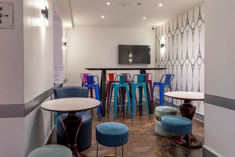ibis Styles Paris Eiffel Cambronne, Lobby sitting area