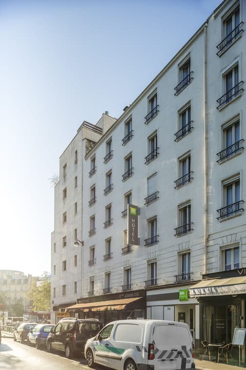 ibis Styles Paris Eiffel Cambronne, Exterior