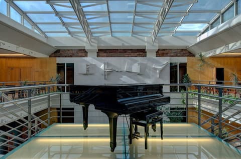 VIP Executive Entrecampos Hotel & Conference, Bar (on property)