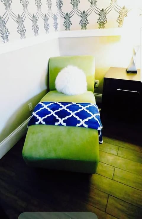 Rodeway Inn Logan International Airport, Room