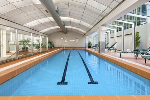 Clarion Suites Gateway, Indoor pool