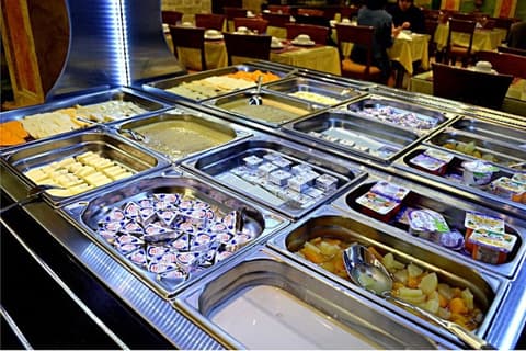 Hotel Touring, Dining