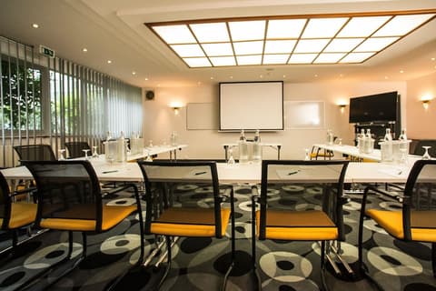 Turm Hotel, Meeting facility