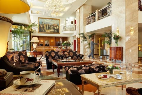 Mediterranean Palace Hotel, Lobby