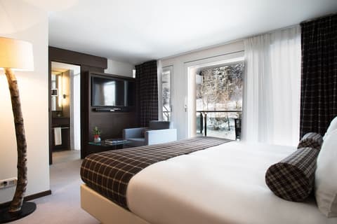 Crans Ambassador, Room