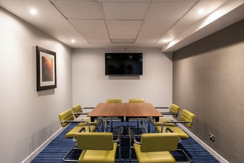Holiday Inn Express Edinburgh Airport by IHG, Meeting facility