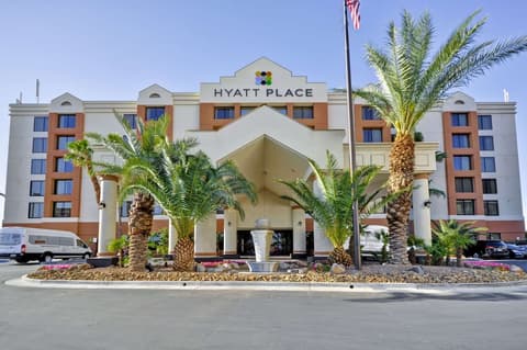 Hyatt Place Las Vegas, Exterior