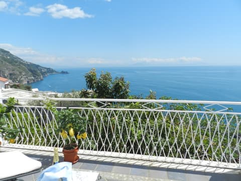 Hotel Holiday, Terrace/patio