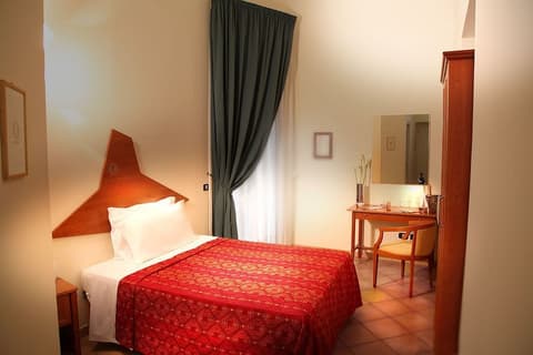 Caravaggio Hotel, Room