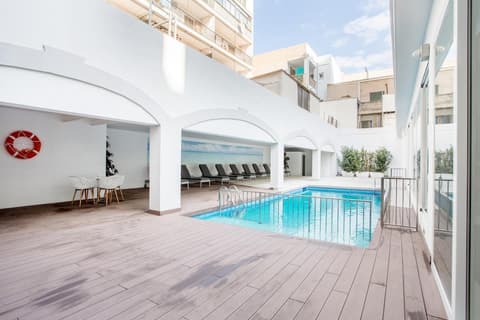 Planet Hotels One Adults Only +16, Pool