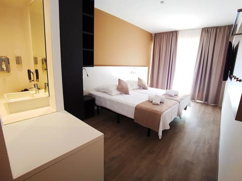 Planet Hotels One Adults Only +16, Room