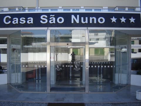 Casa São Nuno Hotel, Front of property