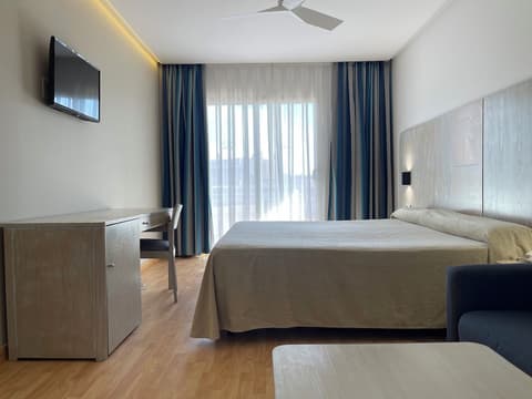 Hotel AGH Canet, Room