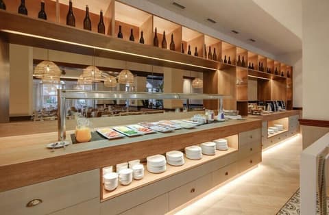 Hotel PortAventura, Breakfast buffet