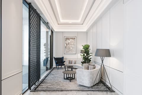 Grand Park City Hall, Interior entrance