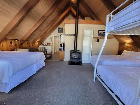 Cinnamon Bear Inn, Room