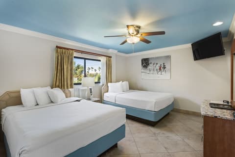 Plaza Beach Hotel Beachfront Resort, Room