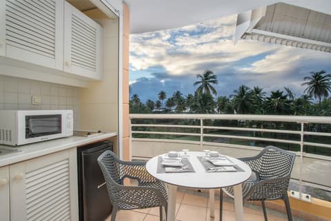 Zenitude Hôtel-Résidences le Salako, Private kitchen