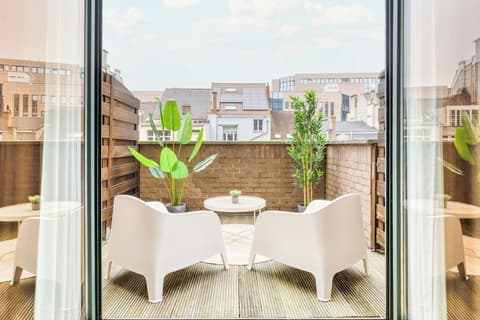 Holiday Inn Brussels Schuman by IHG, Room