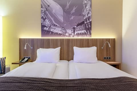 Holiday Inn Brussels Schuman by IHG, Room