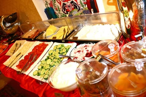 Divas Hotel, Breakfast buffet