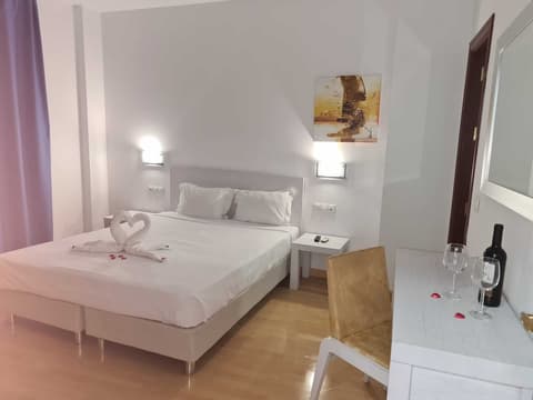 Hotel Trafalgar, Room