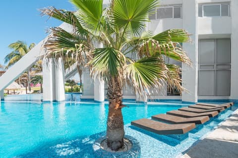 Mia Reef Isla Mujeres - All Inclusive, Outdoor pool