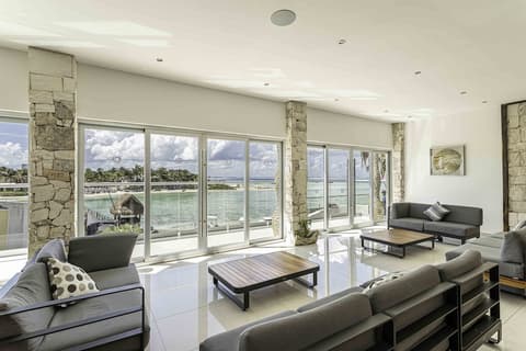 Mia Reef Isla Mujeres - All Inclusive, Lobby sitting area