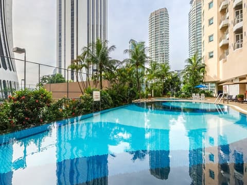 Perdana Kuala Lumpur City Centre, Outdoor pool