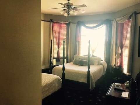 Campbell House Inn, Room