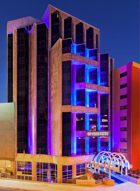 HF Fénix Porto, Exterior