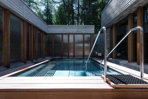 Hotel Waldhaus Sils, Outdoor pool